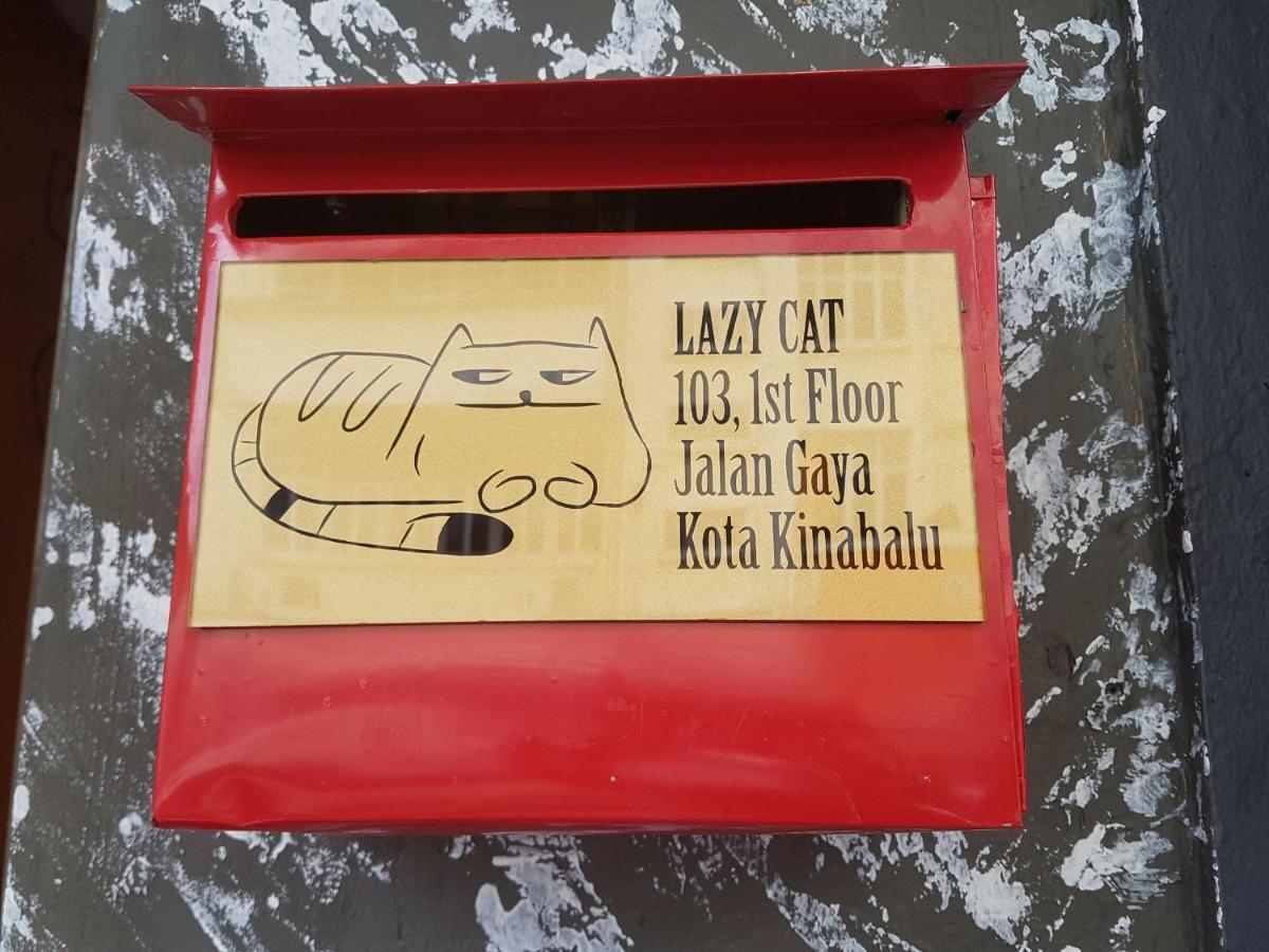 Lazy Cat Home At Gaya Street Kota Kinabalu Exterior photo
